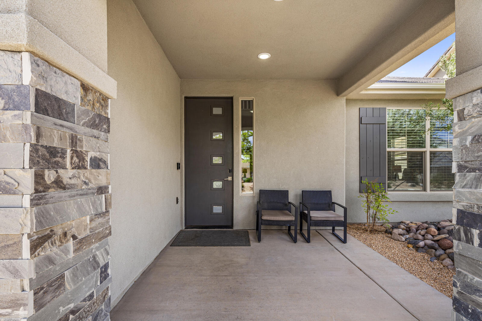 379 N Puerta DR, Washington, photo 4 of 66