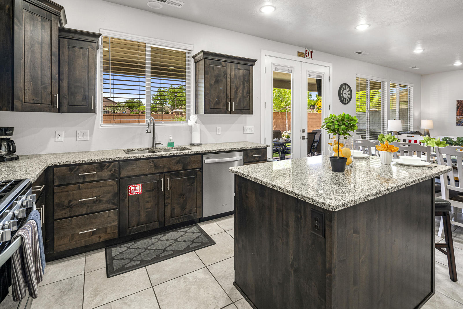 379 N Puerta DR, Washington, photo 15 of 66
