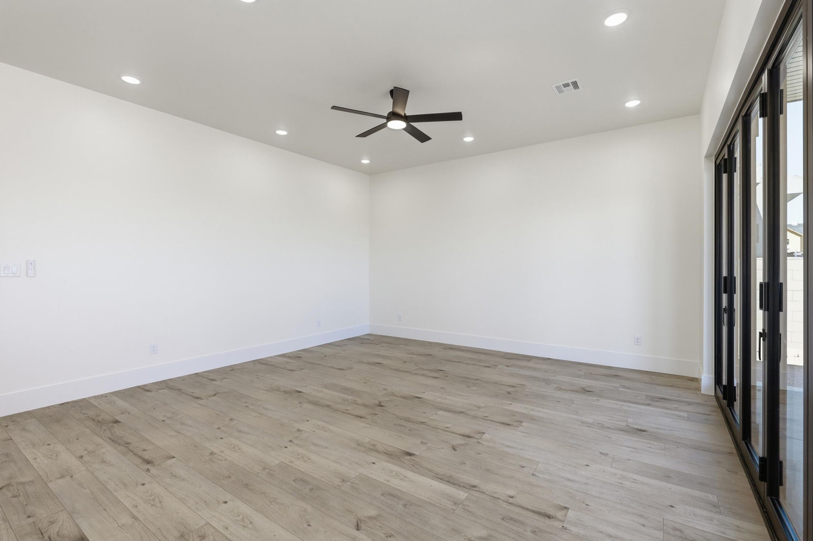 2300 Rudd RD, #3, Cedar City, photo 7 of 32