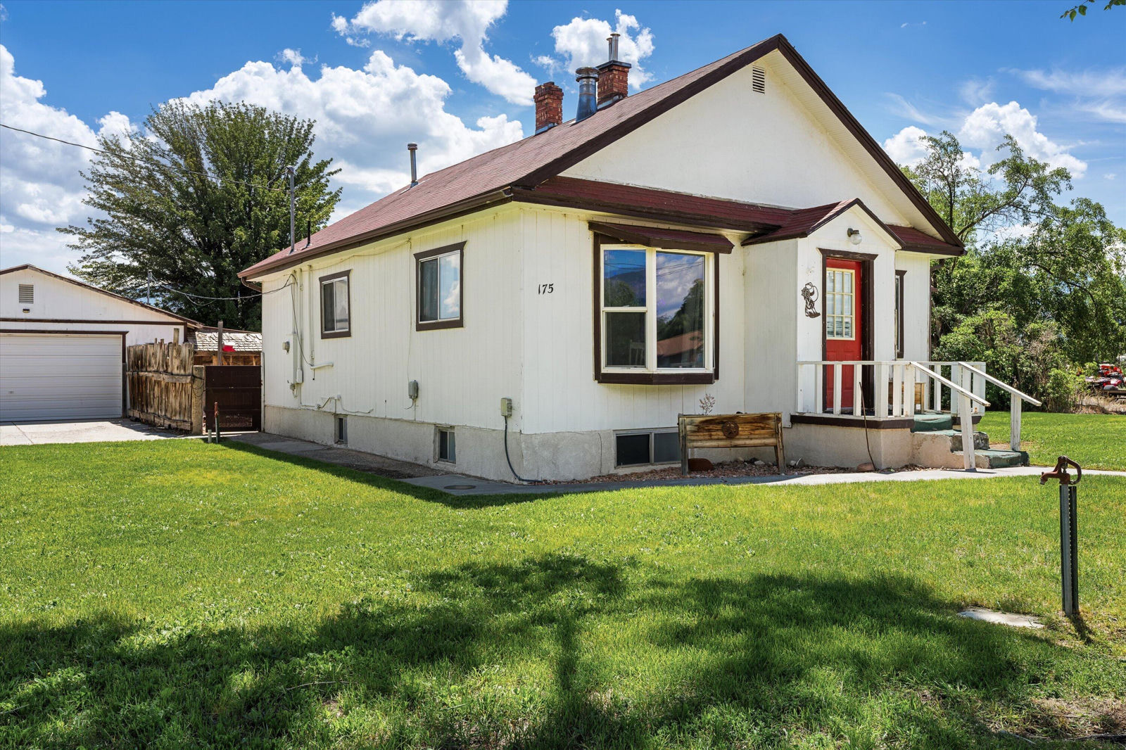 175 S 100 E, Circleville, photo 2 of 34