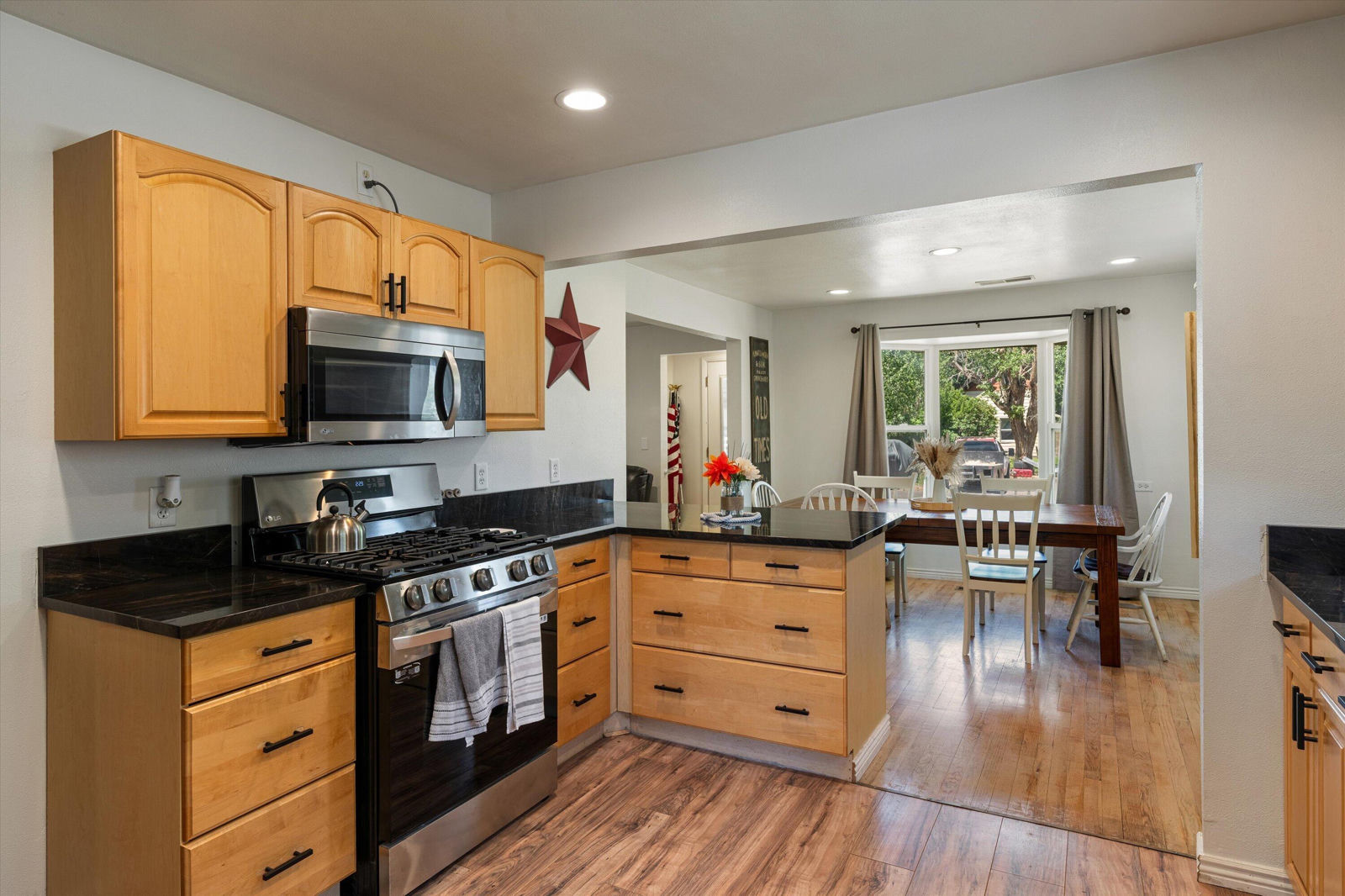175 S 100 E, Circleville, photo 8 of 34