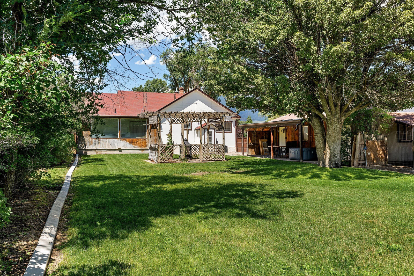 175 S 100 E, Circleville, photo 23 of 34