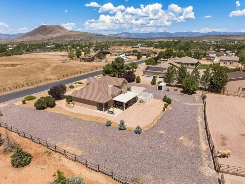 764 E Dammeron Valley DR W, Dammeron Valley, photo 38 of 44
