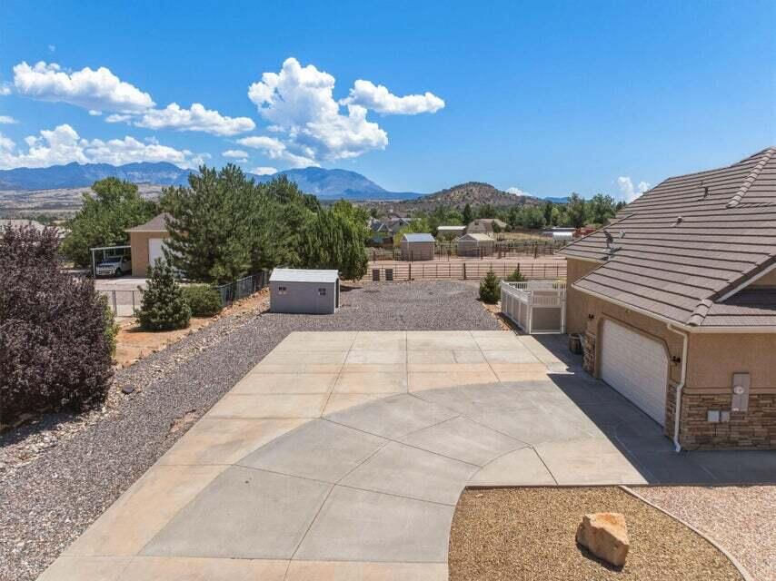 764 E Dammeron Valley DR W, Dammeron Valley, photo 43 of 44
