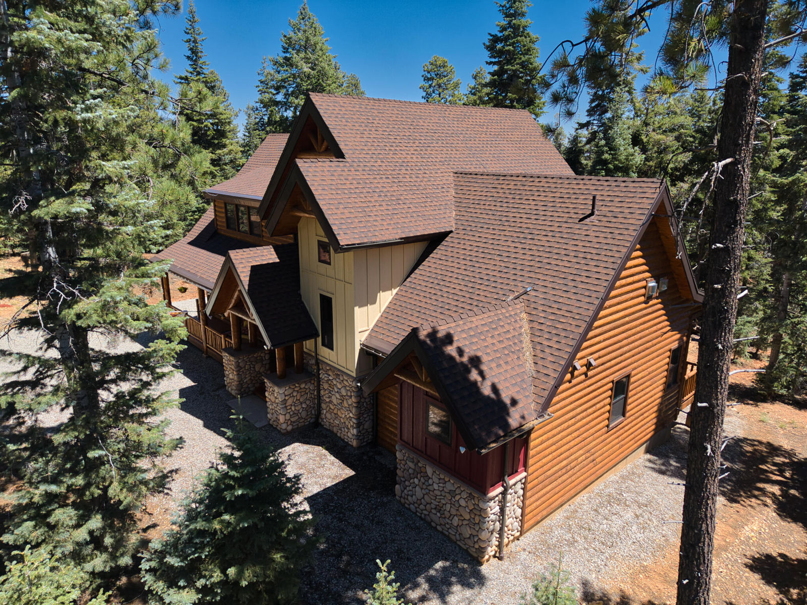 2995 N Smith and Wesson CIR, Duck Creek Village, photo 2 of 68