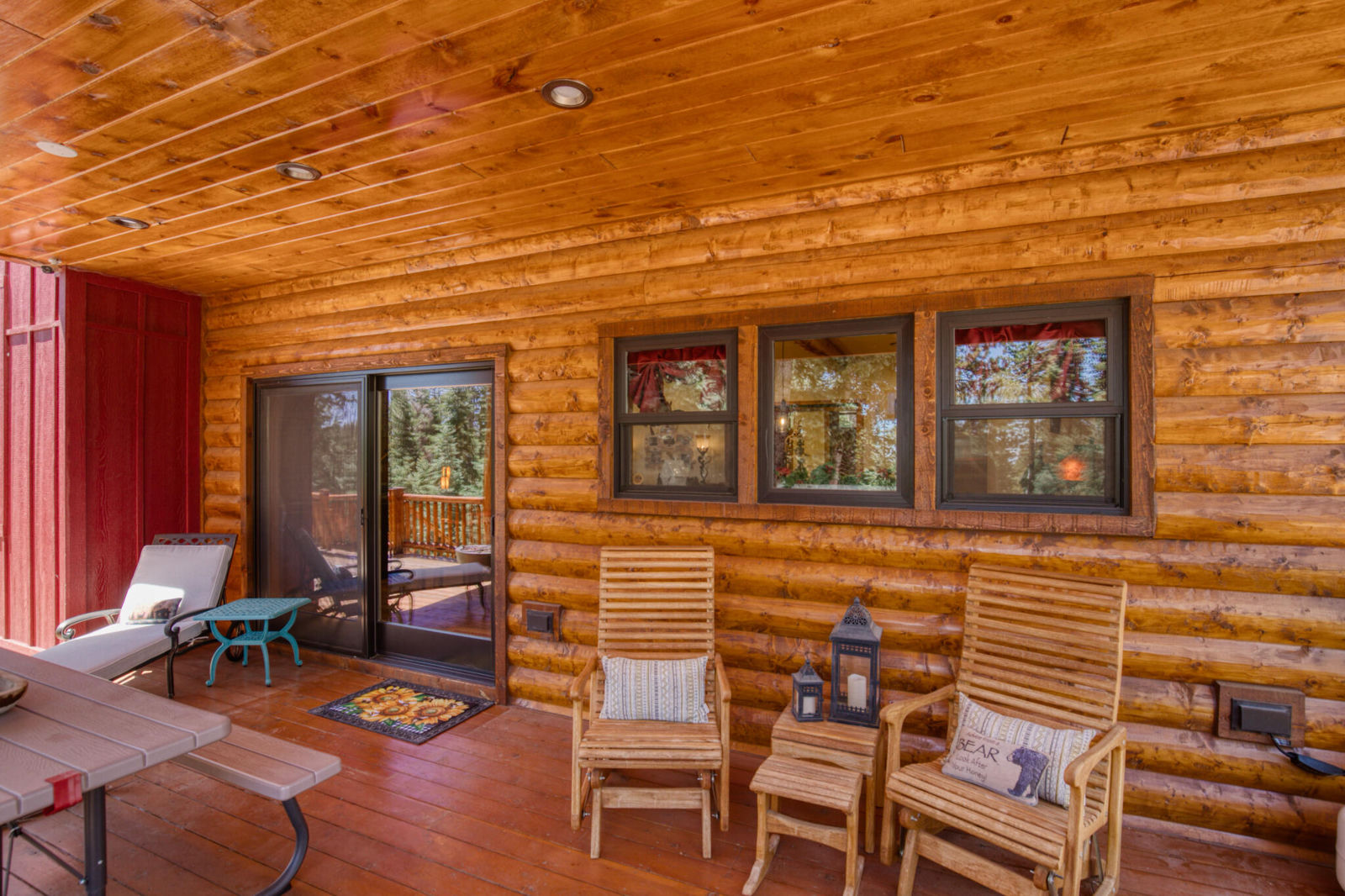 2995 N Smith and Wesson CIR, Duck Creek Village, photo 12 of 68