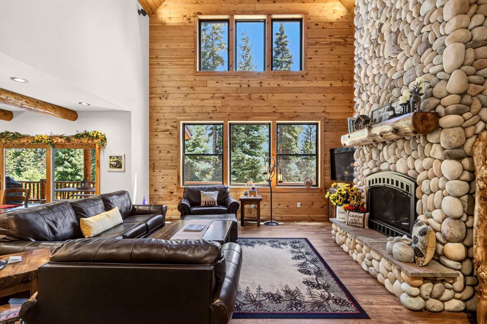 2995 N Smith and Wesson CIR, Duck Creek Village, photo 14 of 68