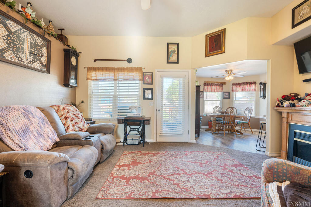 4426 Utah Trail, Enoch, photo 10 of 36