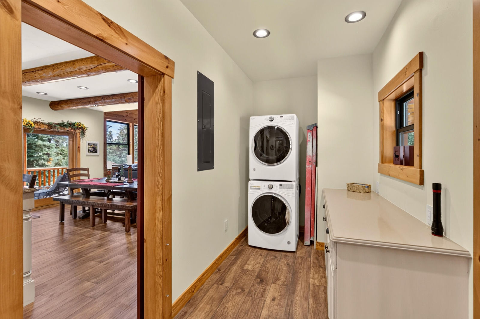 2995 N Smith and Wesson CIR, Duck Creek Village, photo 45 of 68