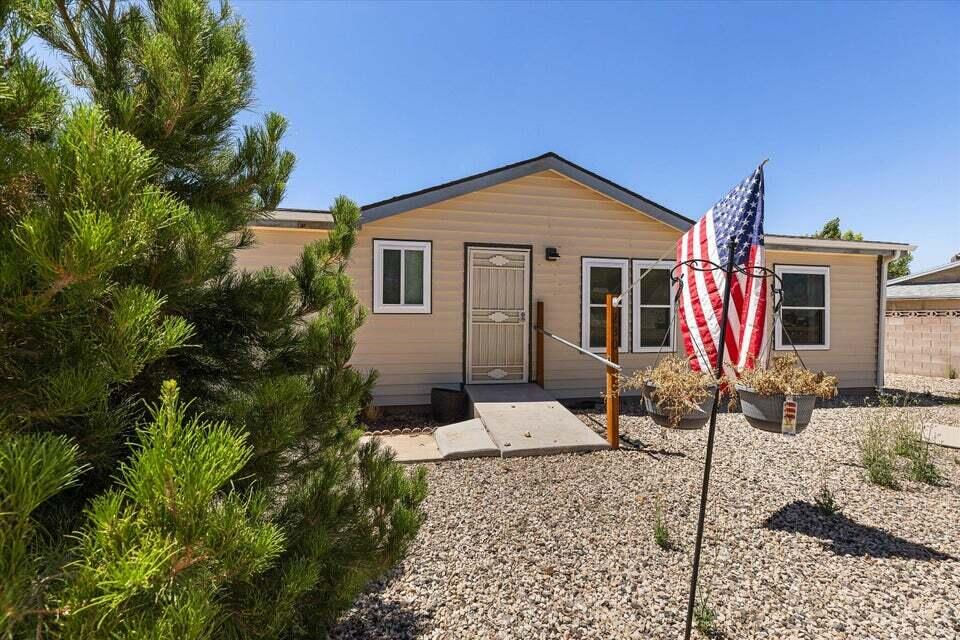 230 S 475 E, Enterprise, photo 4 of 36