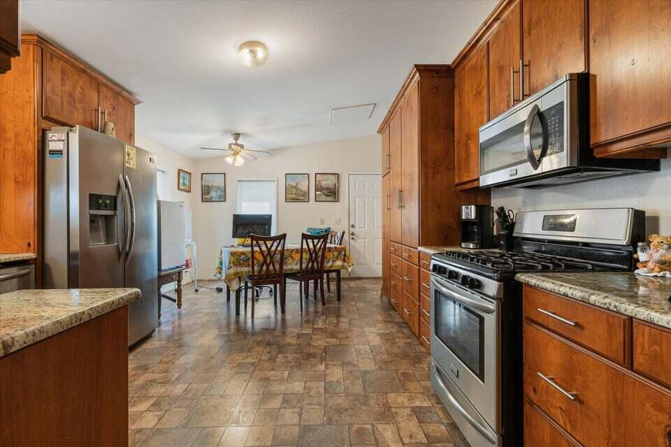 230 S 475 E, Enterprise, photo 10 of 36