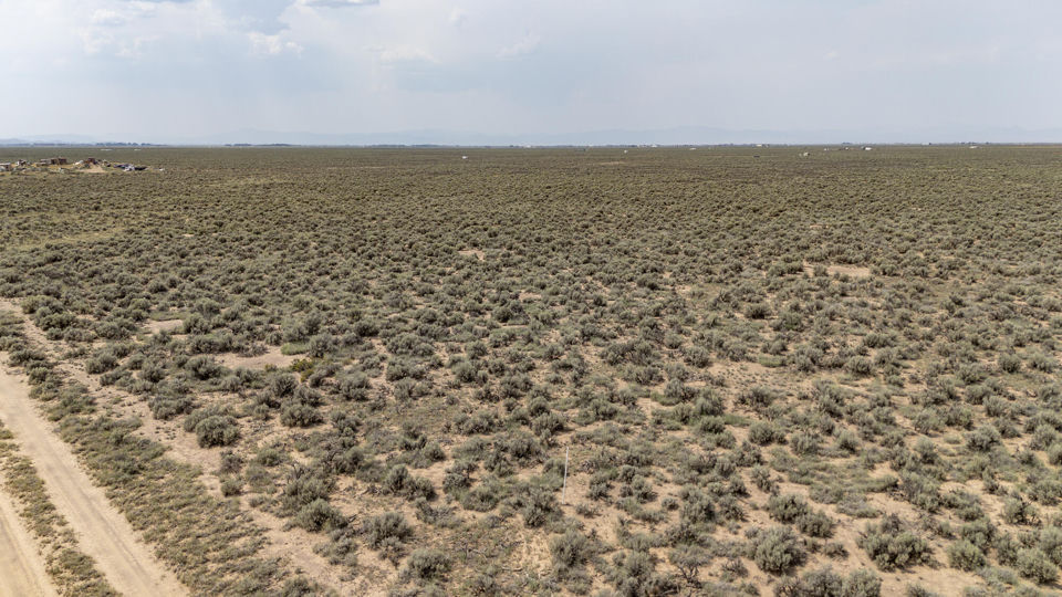 1.86 Acres + 1 Acft of Water, Beryl, photo 2