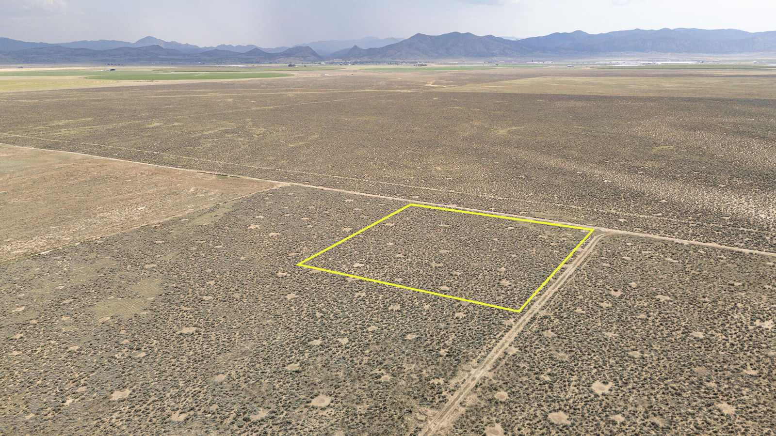 1.86 Acres + 1 Acft of Water, Beryl, photo 4 of 14