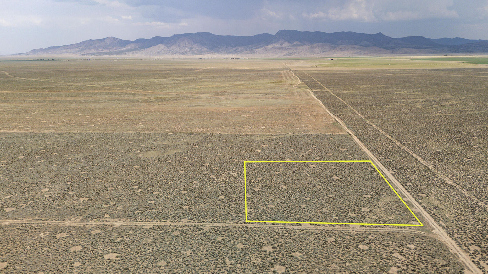 1.86 Acres + 1 Acft of Water, Beryl, photo 5 of 14