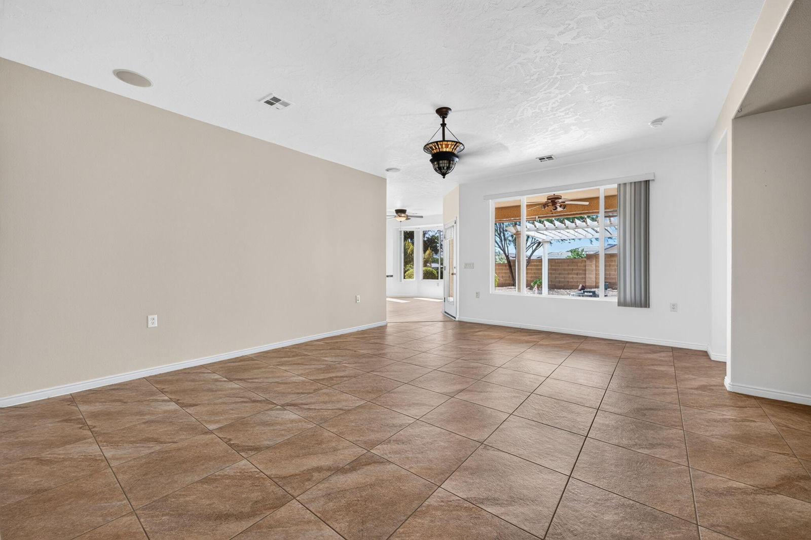 1448 W Summer Poppy DR, St George, photo 5 of 37