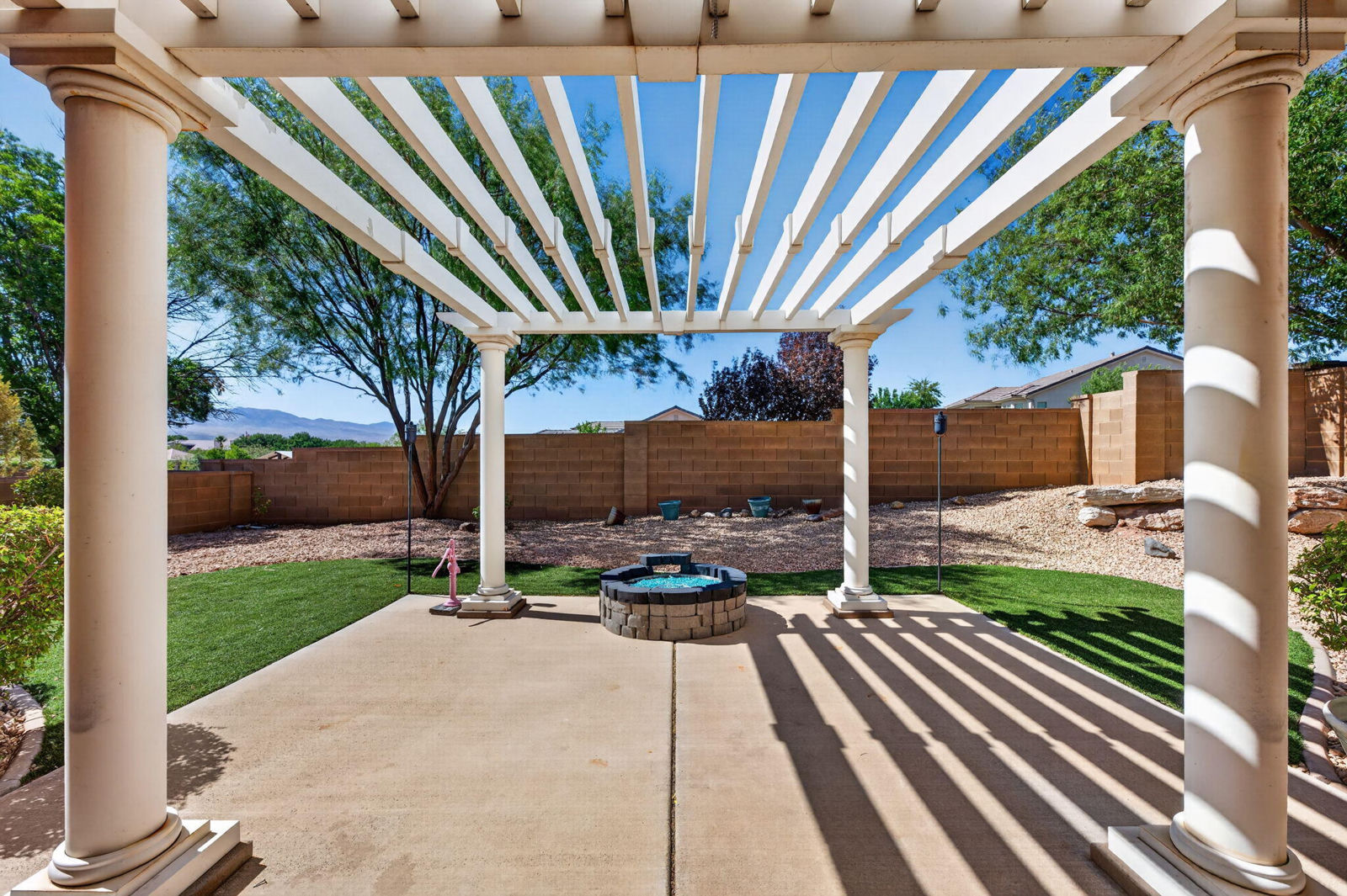1448 W Summer Poppy DR, St George, photo 19 of 37