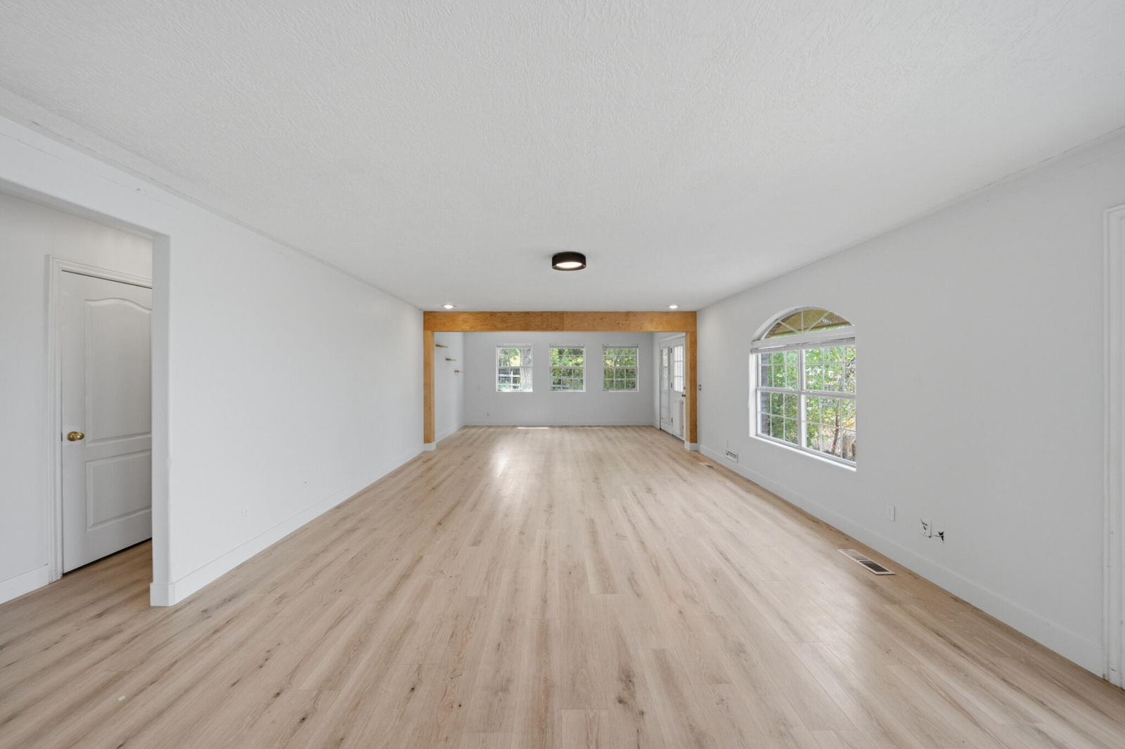 885 N Horsemans Park DR, Dammeron Valley, photo 18 of 74