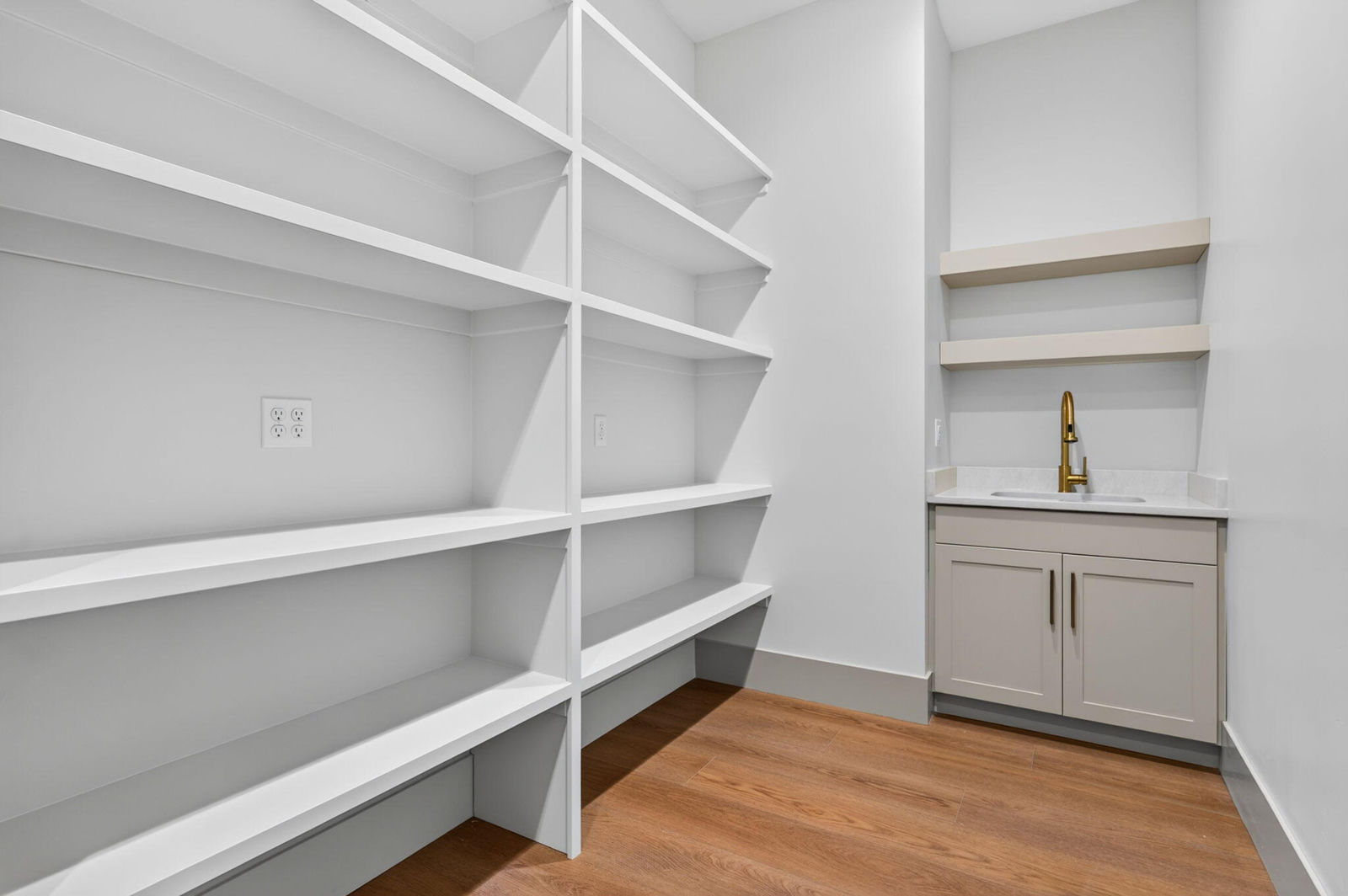 477 E Weatherby Way, Washington, photo 13 of 51