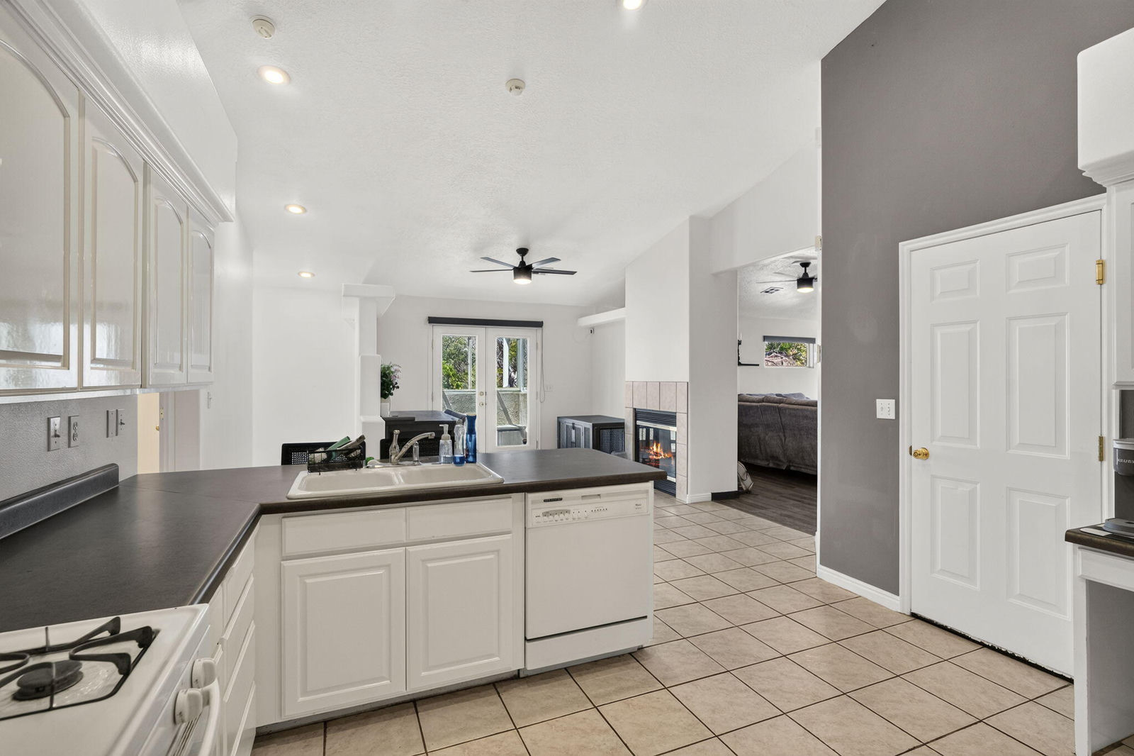 2056 E Middleton DR, 32, St George, photo 9 of 33
