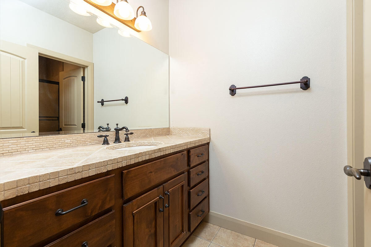 2240 N Maplewood LN, Cedar City, photo 34 of 52