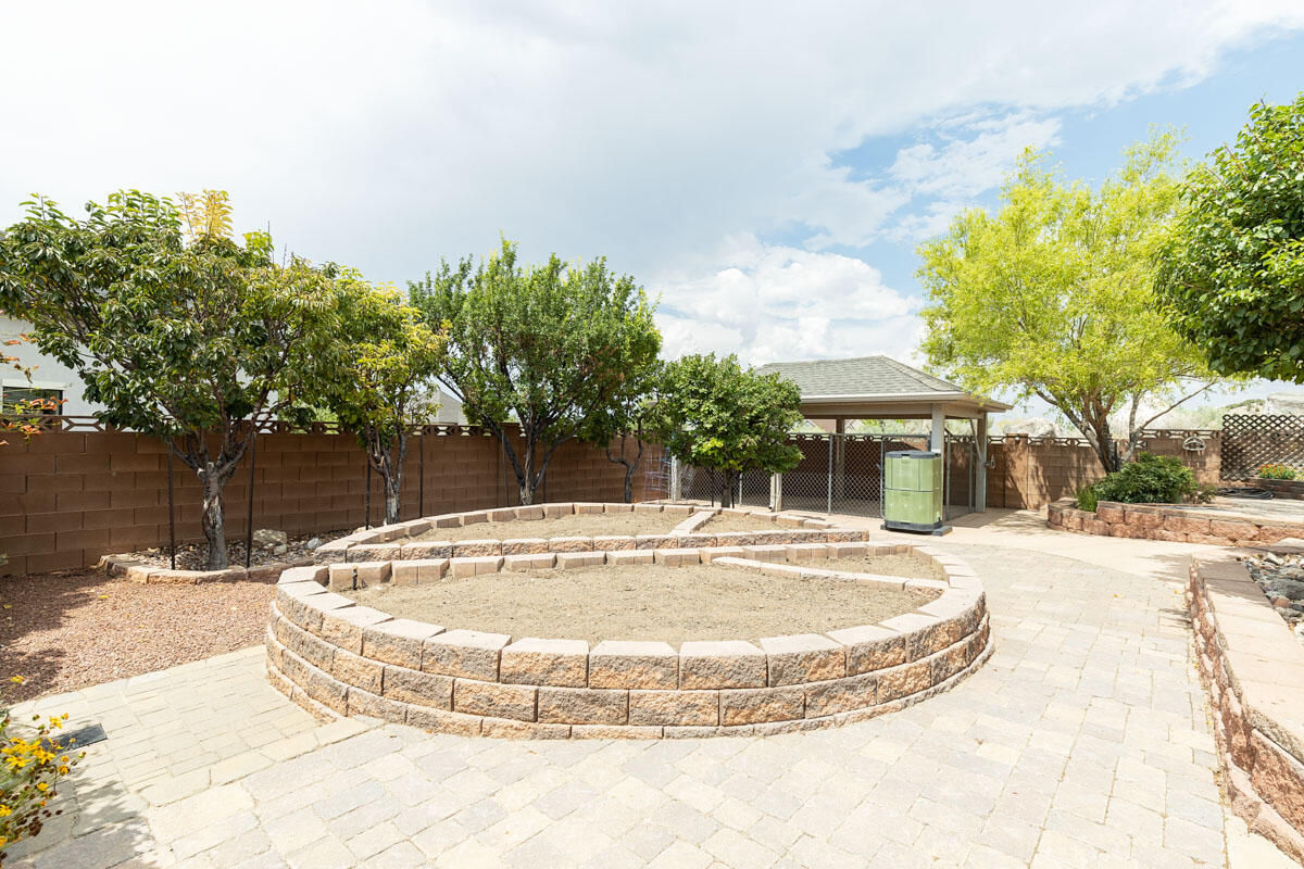 2240 N Maplewood LN, Cedar City, photo 48 of 52