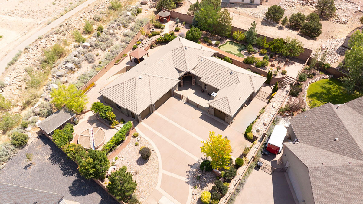 2240 N Maplewood LN, Cedar City, photo 4 of 52