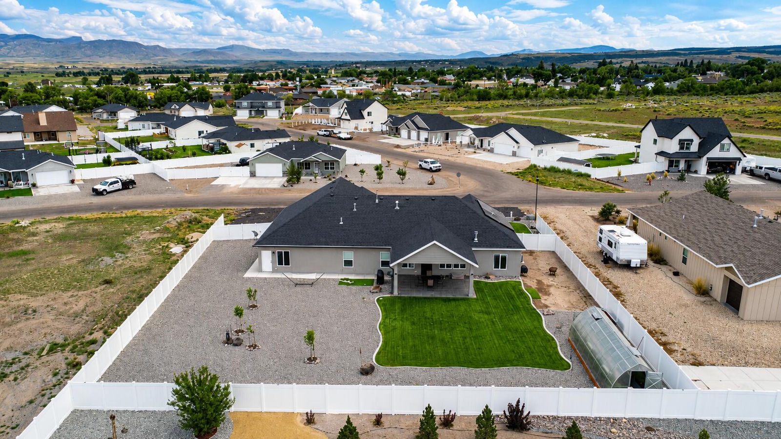 659 N Creekview DR, Panguitch, photo 5 of 33