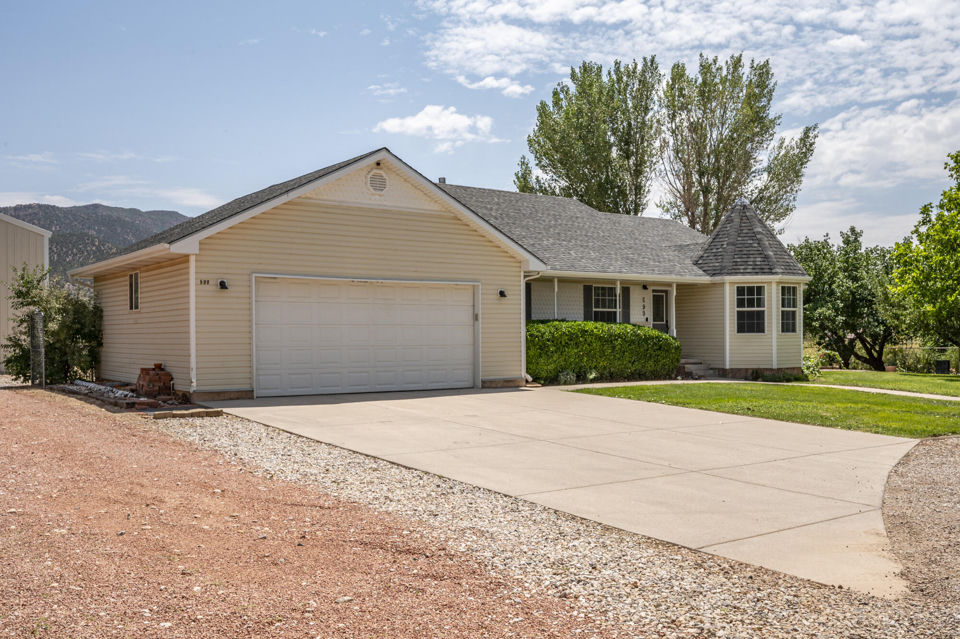 599 S 3430 E, New Harmony, photo 3