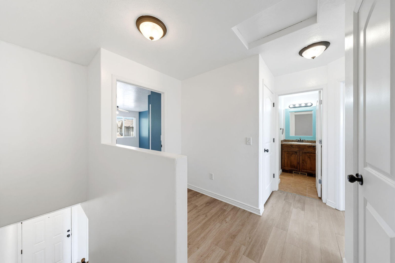 1000 E Bluff View DR, 94, Washington, photo 14 of 54