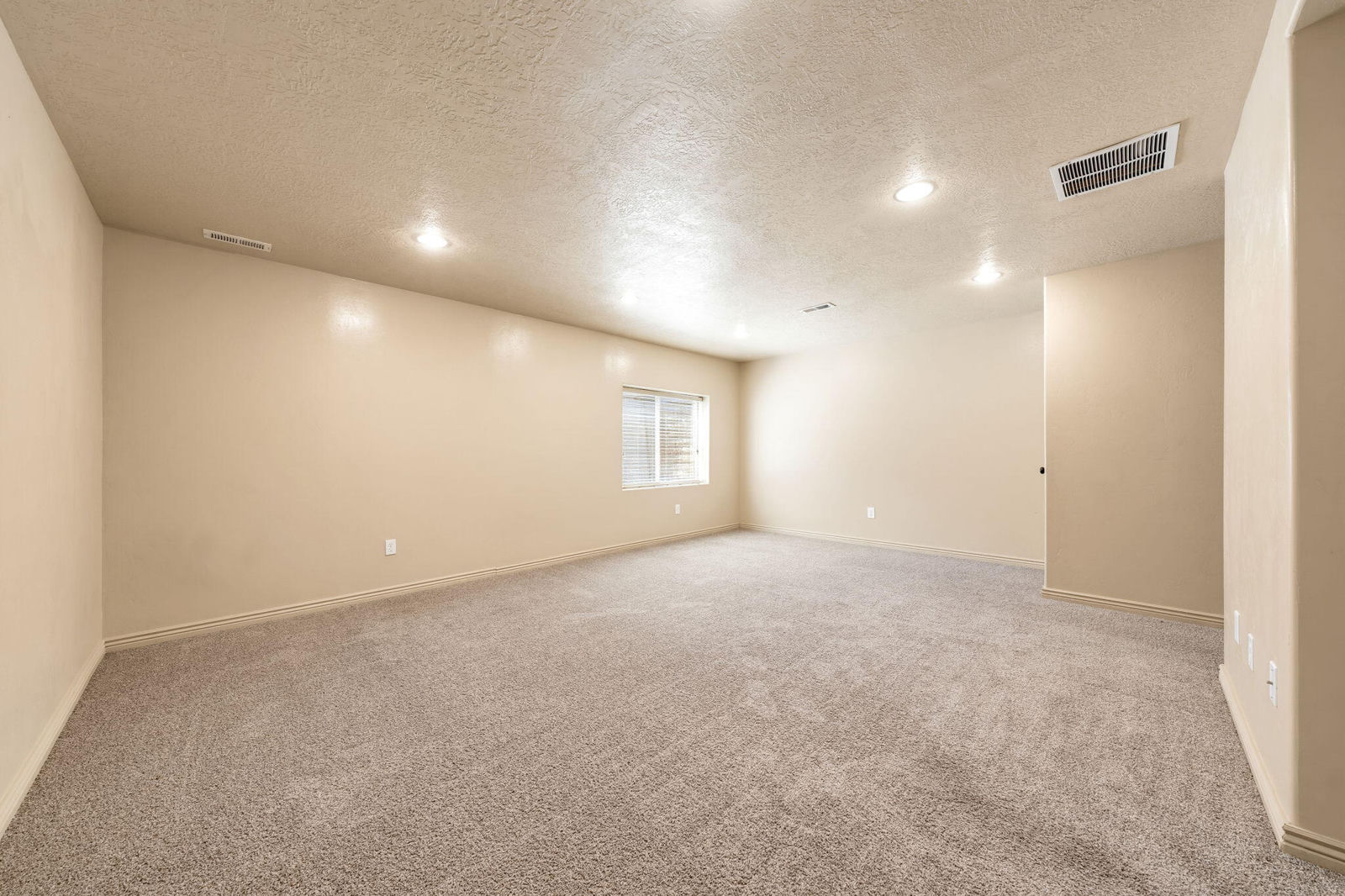1000 E Bluff View DR, 94, Washington, photo 31 of 54