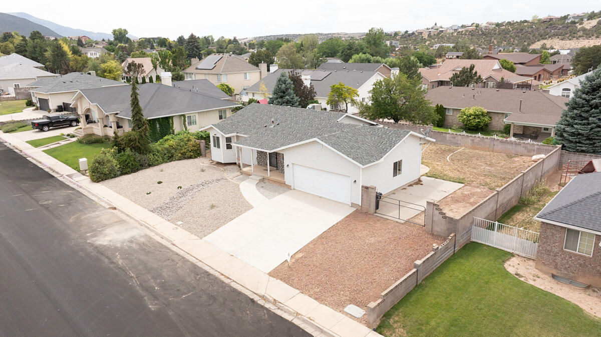 722 S 860 W, Cedar City, photo 5 of 33