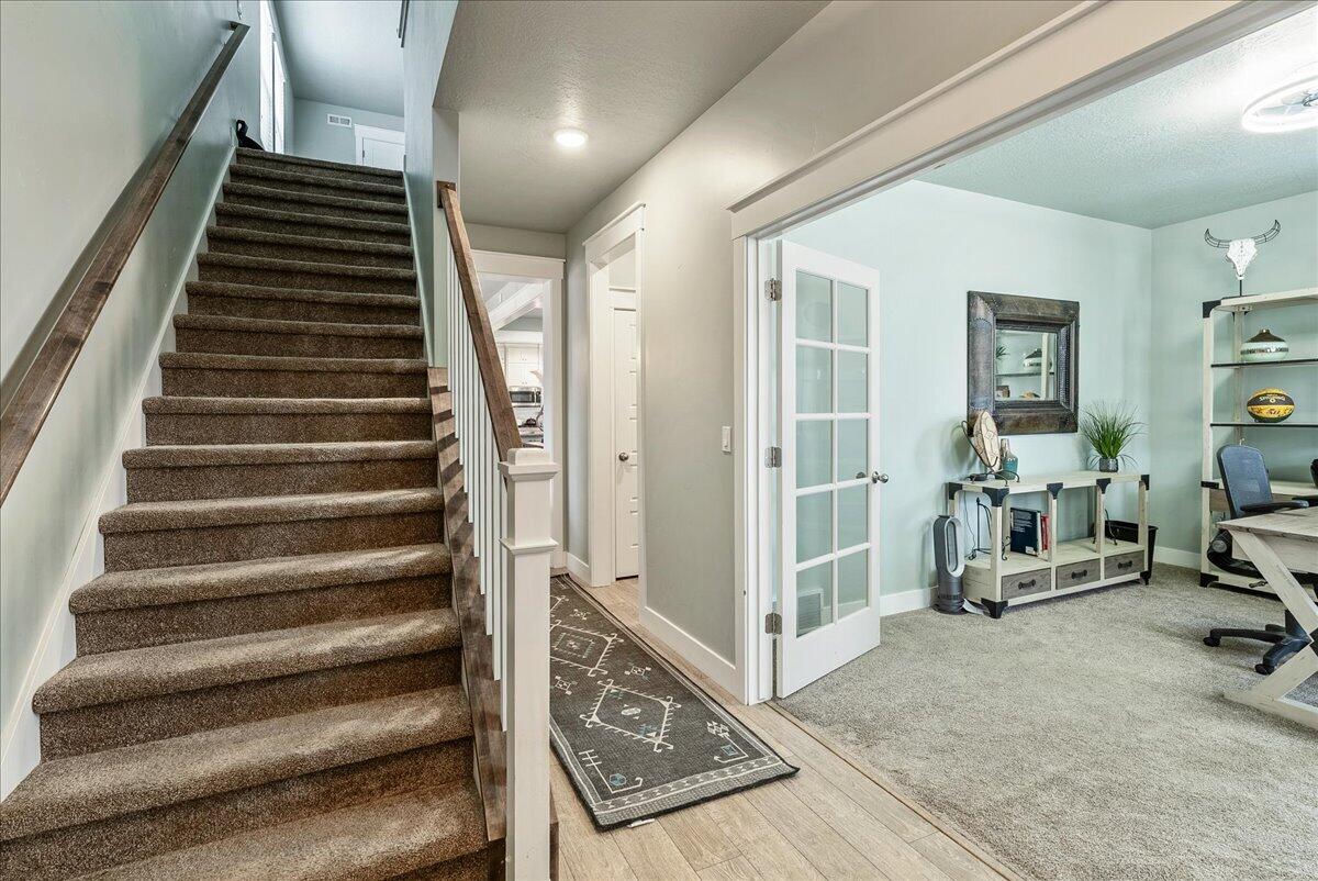 2052 W Phillips ST, Kaysville, photo 5 of 33