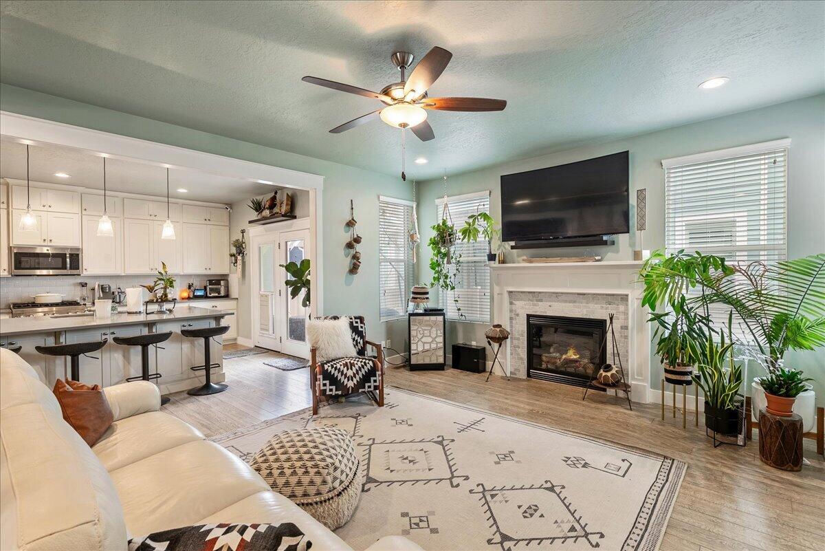 2052 W Phillips ST, Kaysville, photo 7 of 33