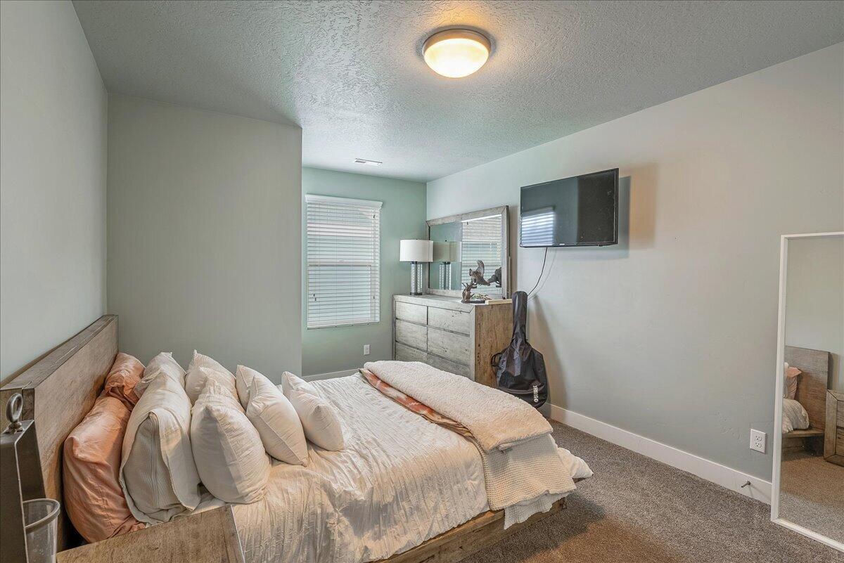 2052 W Phillips ST, Kaysville, photo 23 of 33