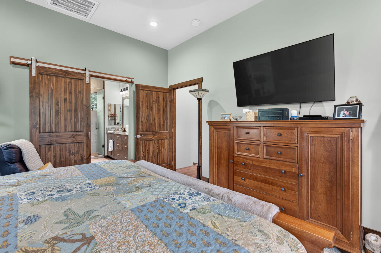 290 Porcupine DR, Duck Creek Village, photo 14 of 32