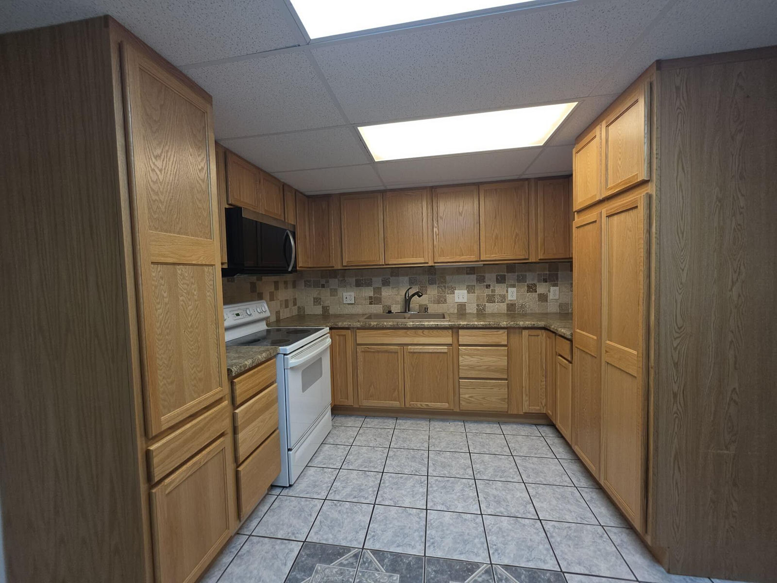 9495 S Loch Awe DR, South Jordan, photo 30 of 65