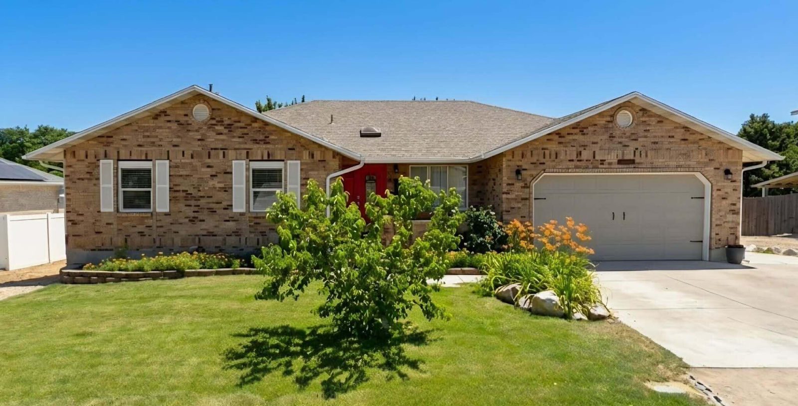 9495 S Loch Awe DR, South Jordan, photo 2 of 65
