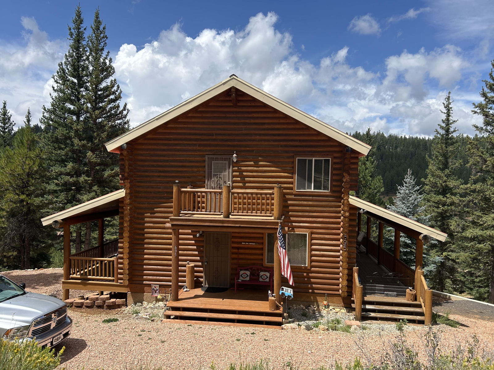 695 N Skyline View DR, Duck Creek Village, photo 2 of 51