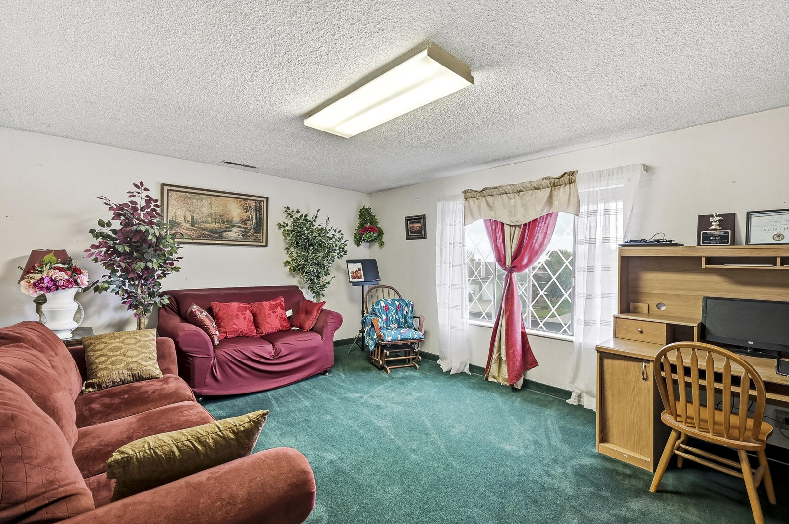487 W Pinecone DR, Cedar City, photo 4 of 38