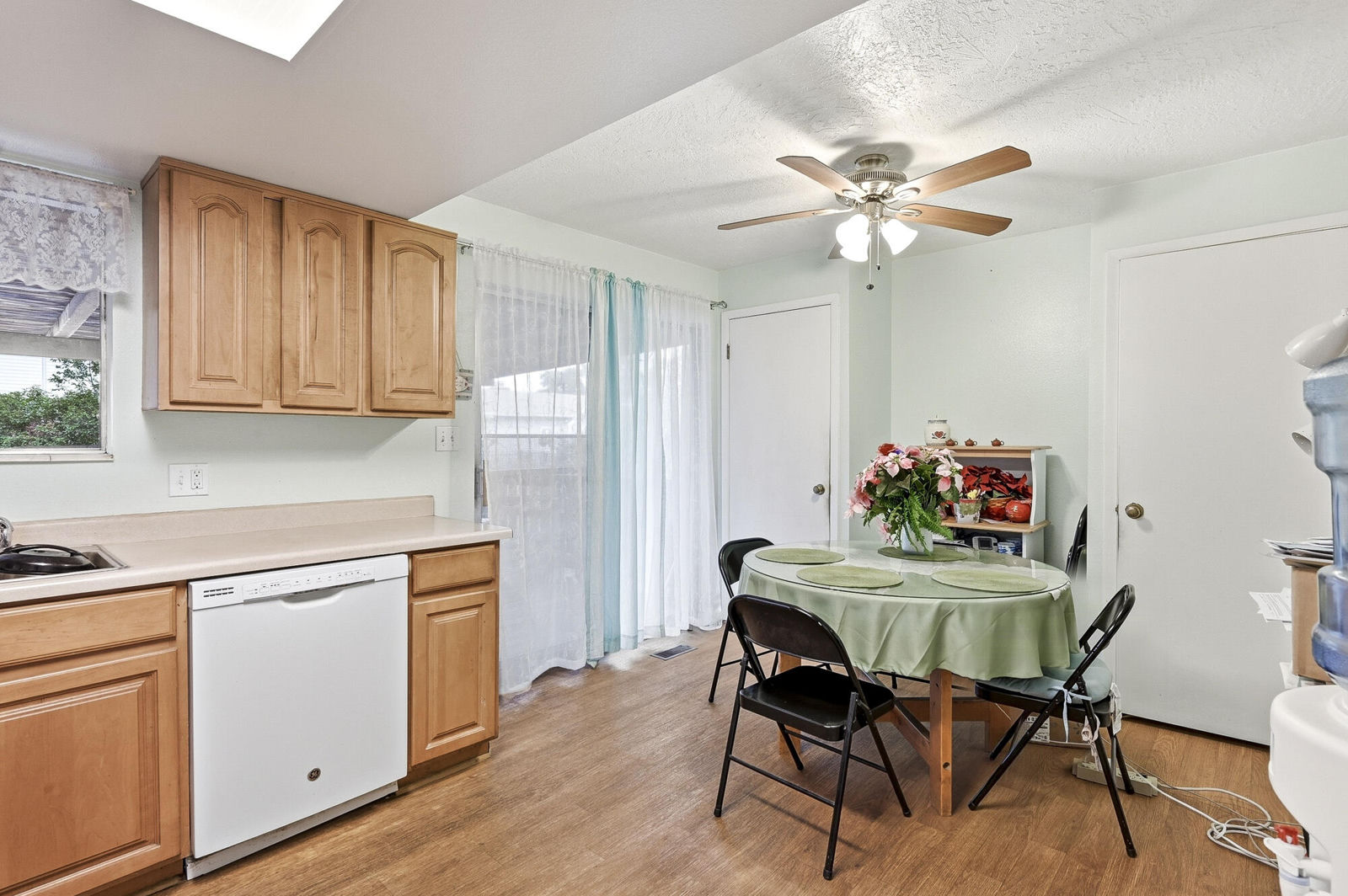 487 W Pinecone DR, Cedar City, photo 11 of 38