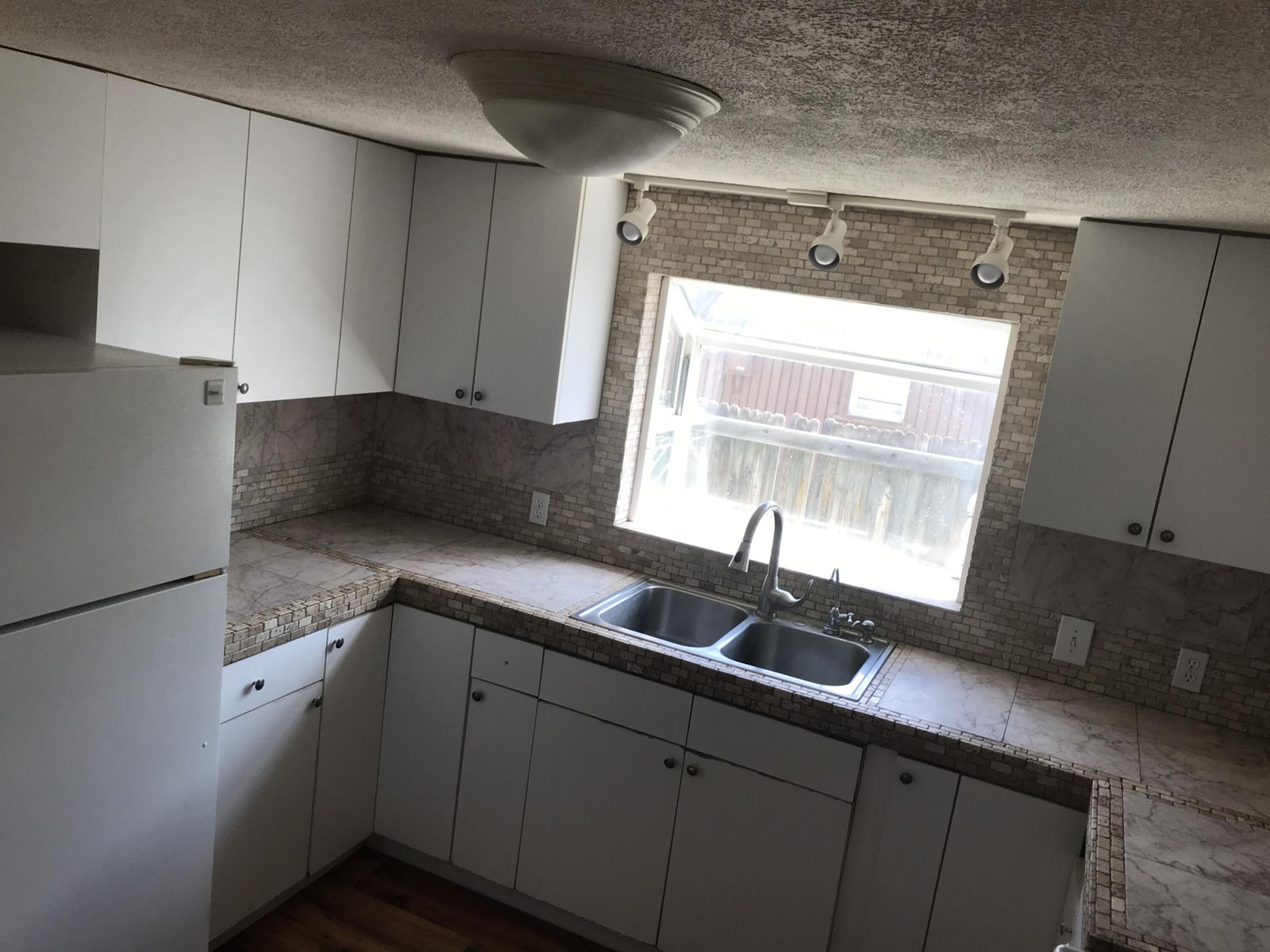 71 N 800 W, Cedar City, photo 8 of 18