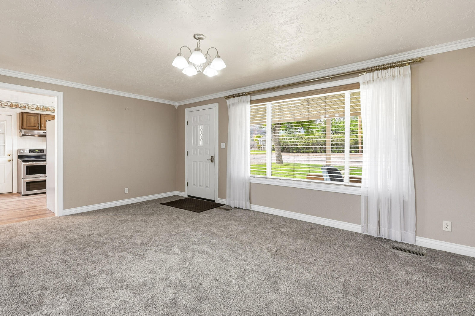 263 E 100 N, Parowan, photo 5 of 50