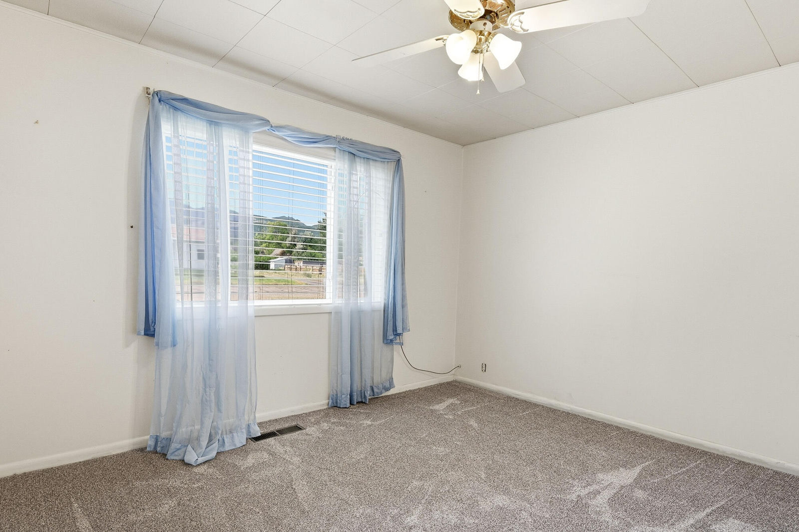 263 E 100 N, Parowan, photo 18 of 50