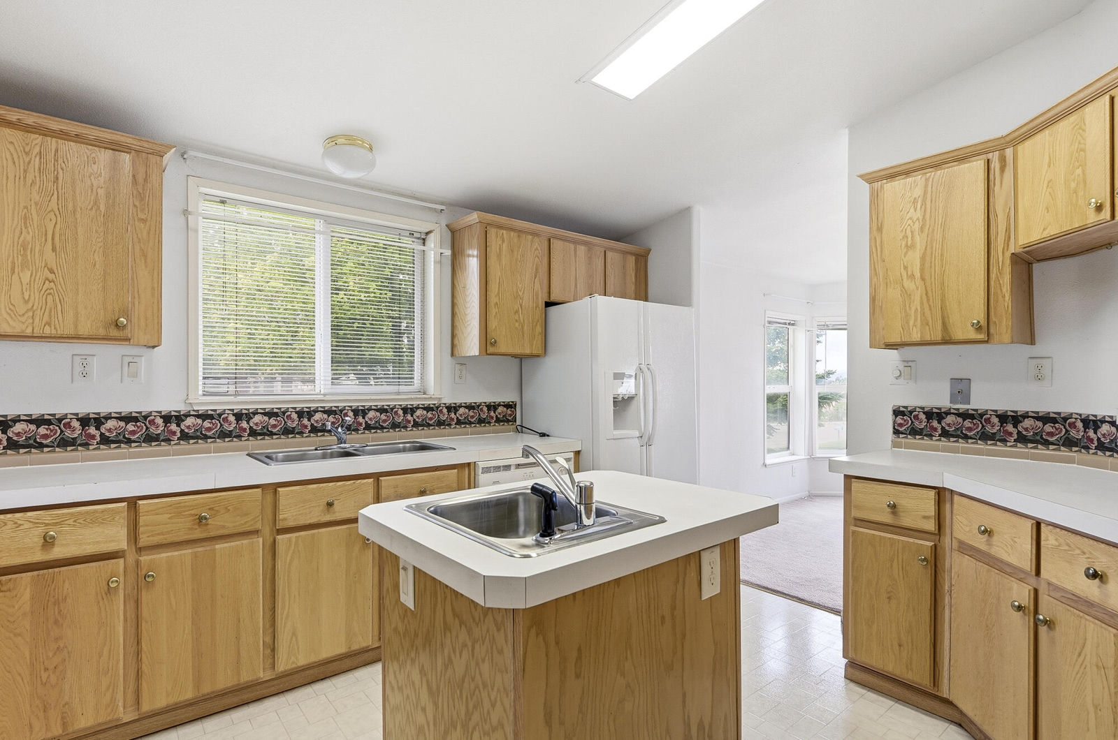 1703 E Old Mill RD, Enoch, photo 9 of 46