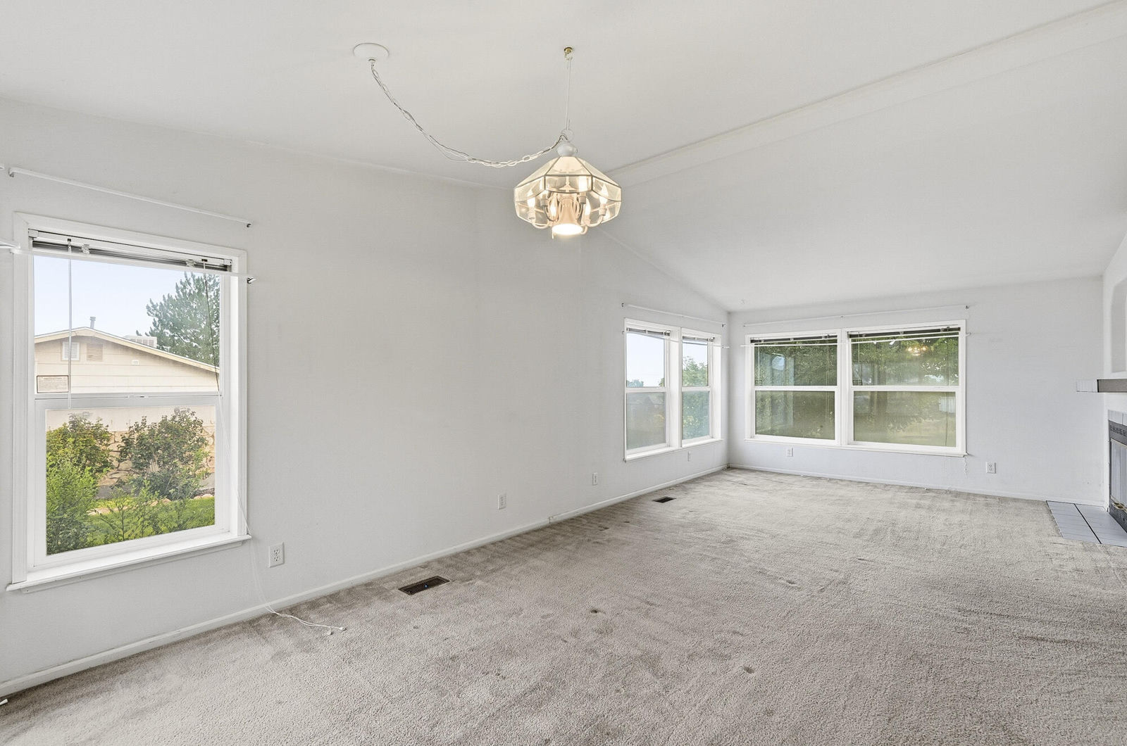 1703 E Old Mill RD, Enoch, photo 12 of 46