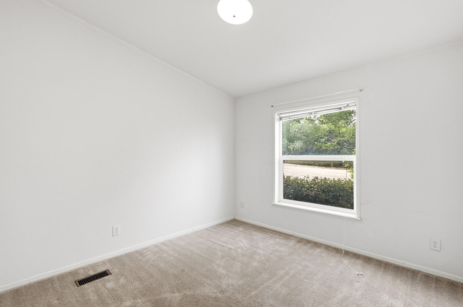 1703 E Old Mill RD, Enoch, photo 26 of 46