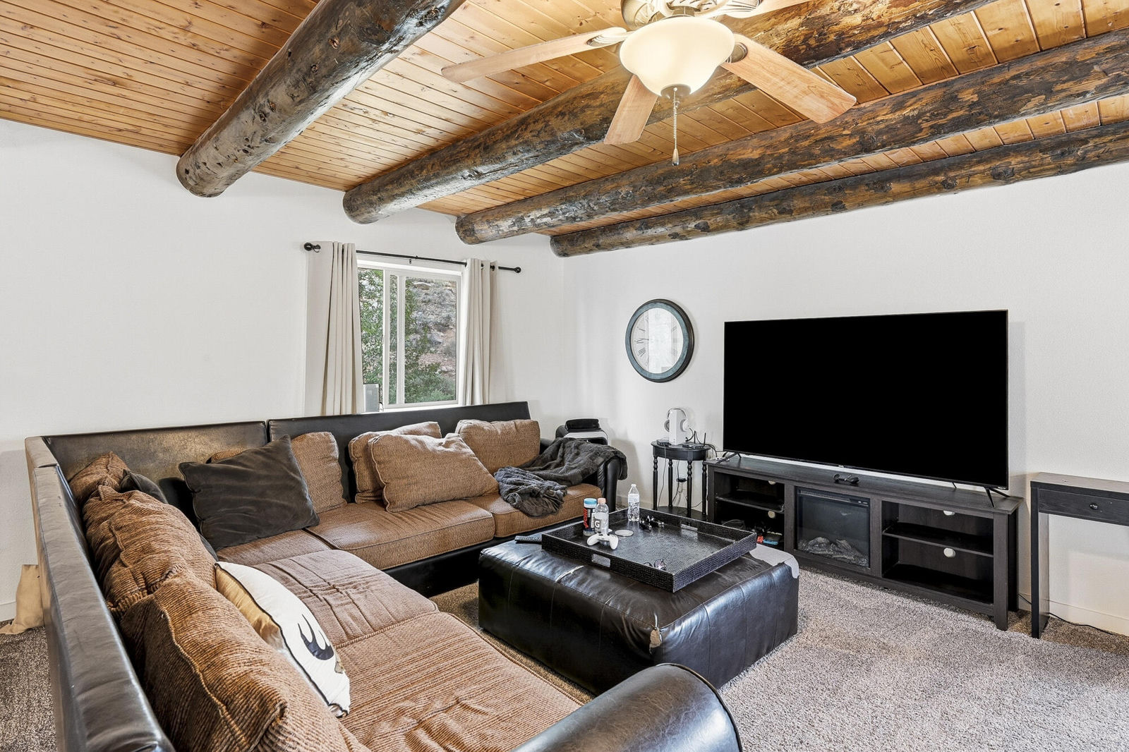 450 Hillside Place, Cedar City, photo 7 of 47