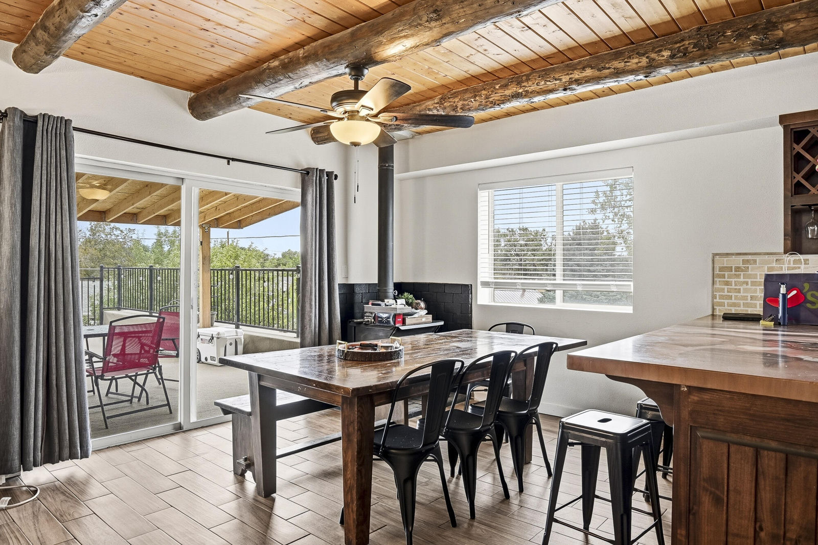 450 Hillside Place, Cedar City, photo 8 of 47