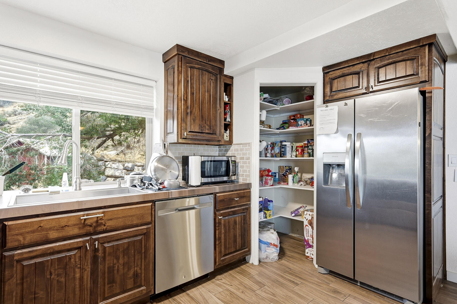 450 Hillside Place, Cedar City, photo 11 of 47