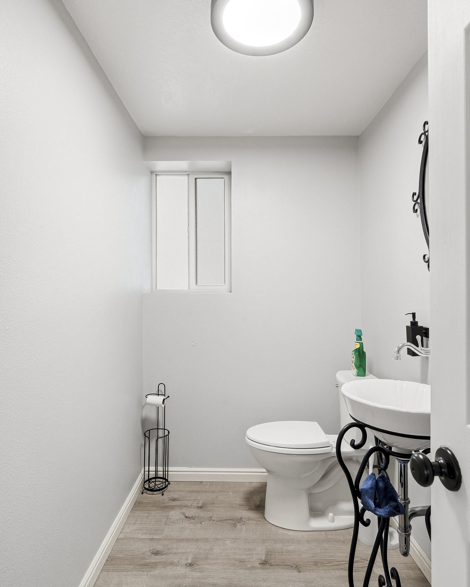 450 Hillside Place, Cedar City, photo 17 of 47